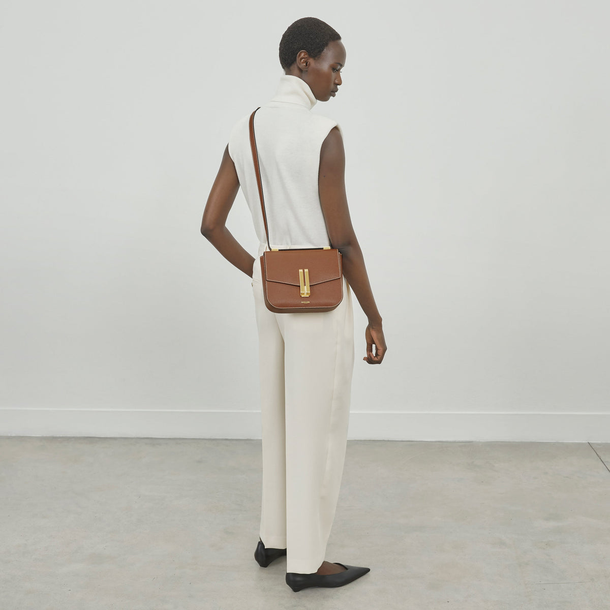 Exclusive The Vancouver — One Size — Size tan small grain ecru stitching — Alternate View 9
