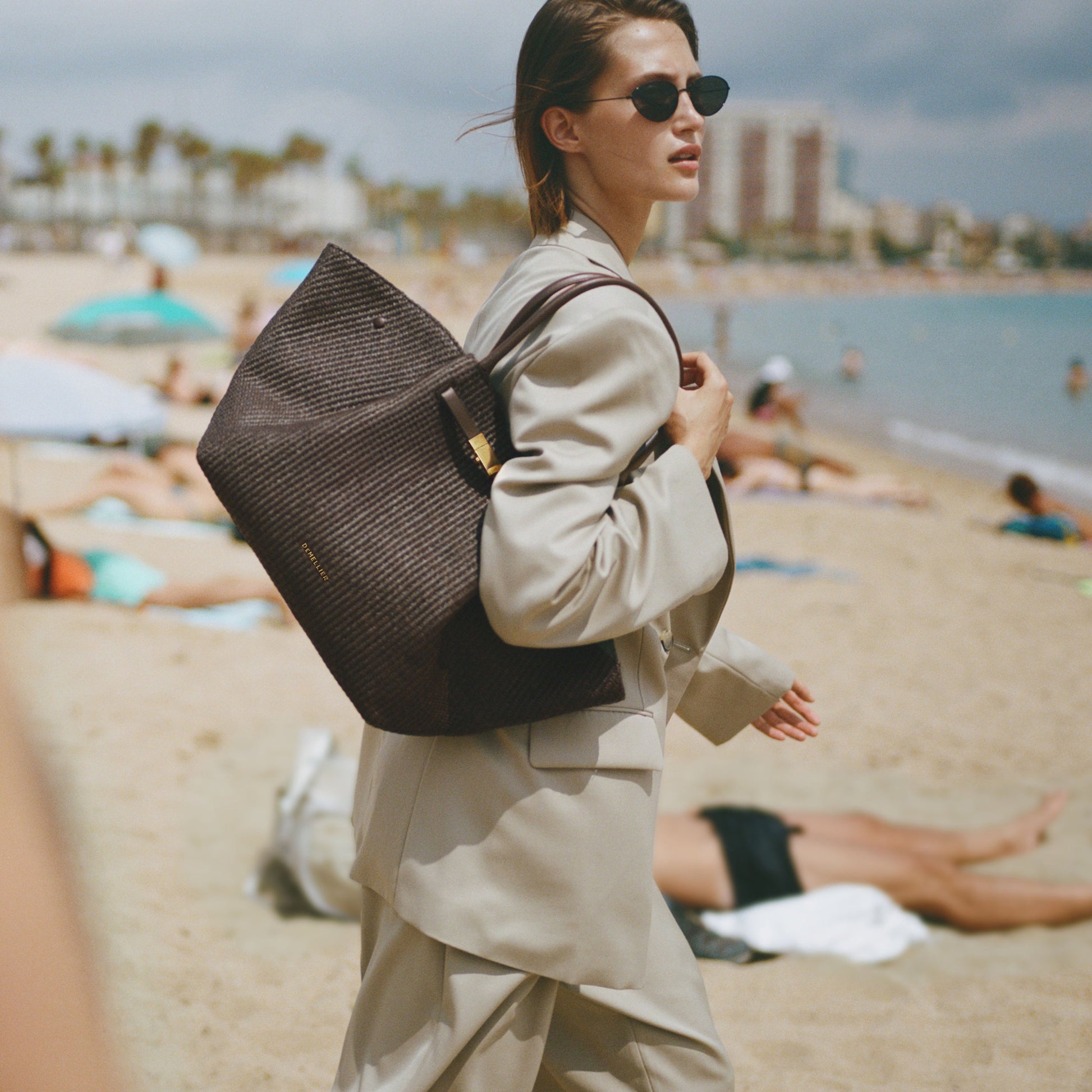 Exclusive The New York — One Size — Size espresso raffia & espresso smooth — Side View