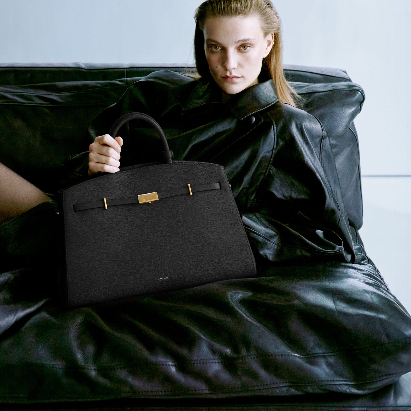 Exclusive The Hudson — One Size — Size black small grain — Side View