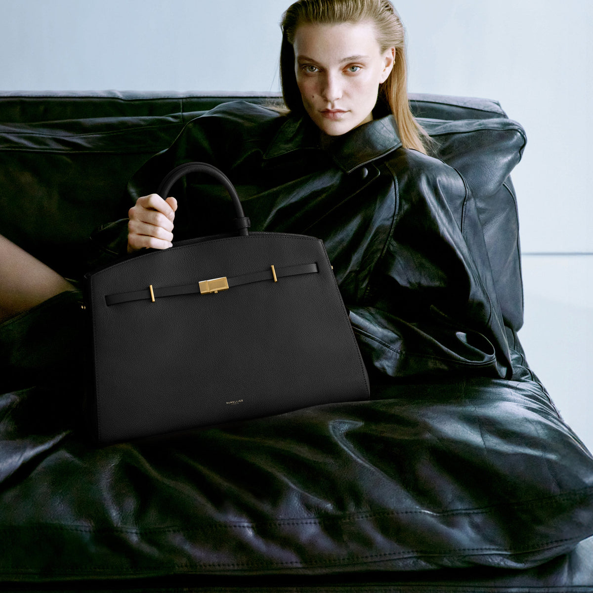 Exclusive The Hudson — One Size — Size black small grain — Side View