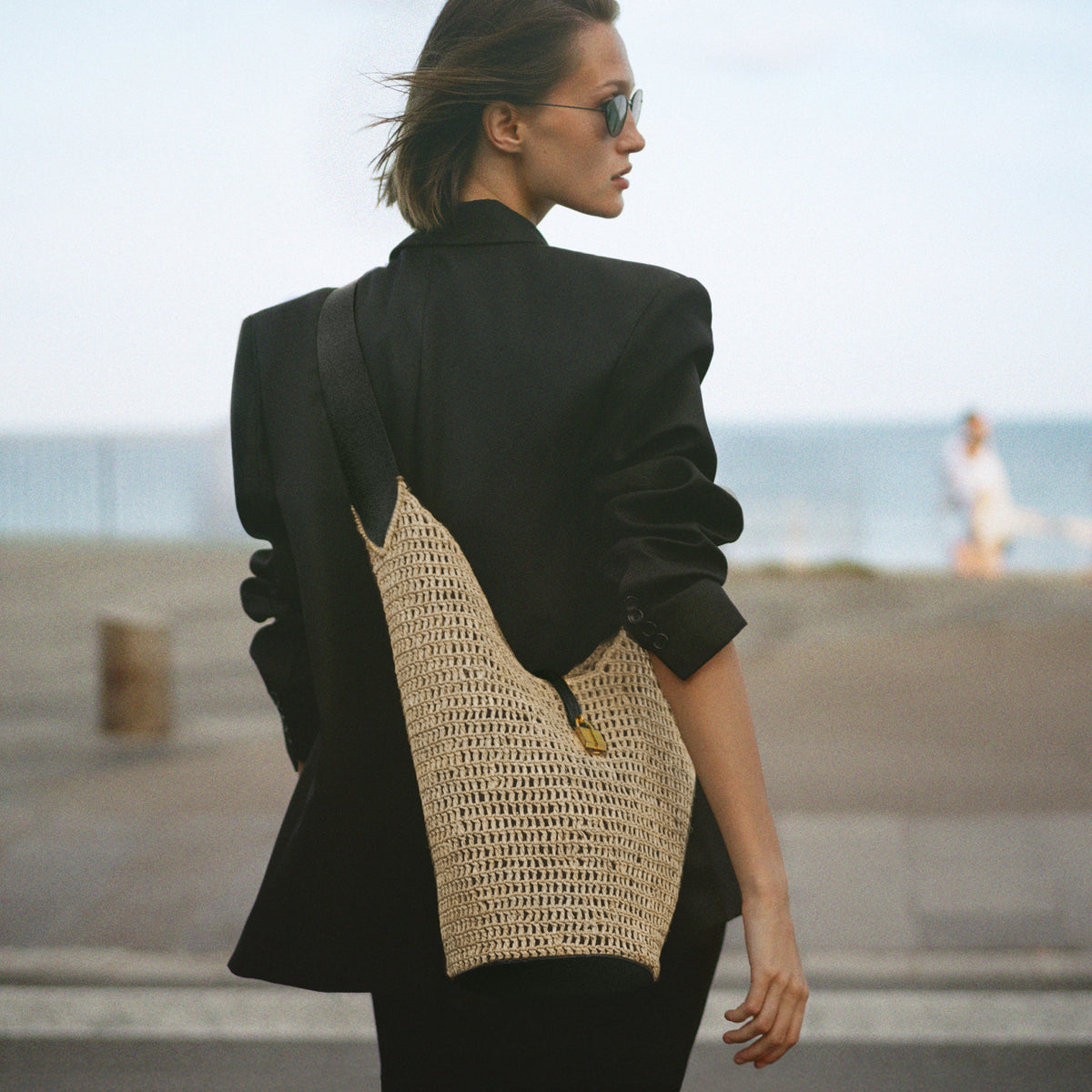 Exclusive The Siena Crossbody — One Size — Size natural raffia & black smooth — Side View