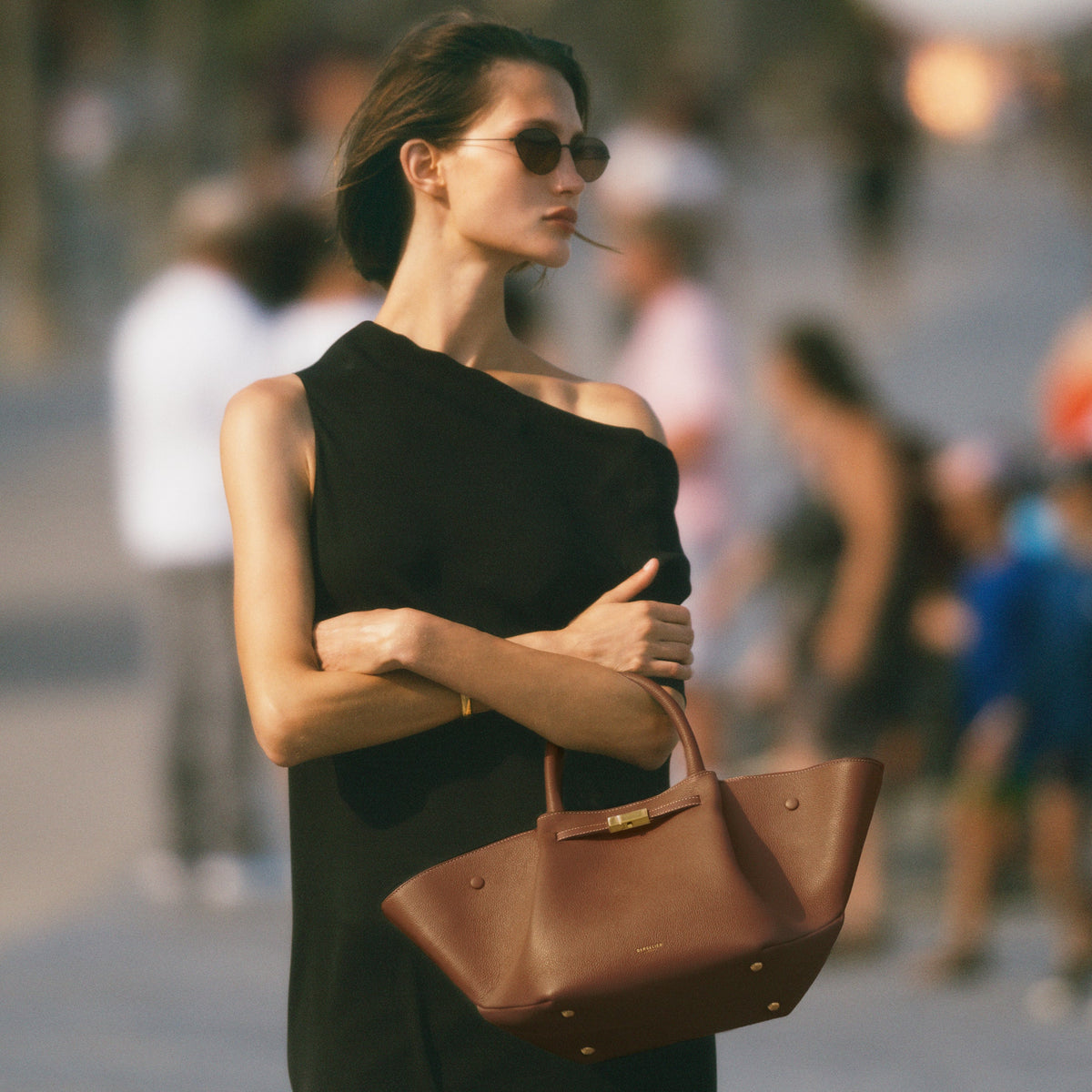 Exclusive The Midi New York — Midi — Size tan small grain ecru stitching — Side View