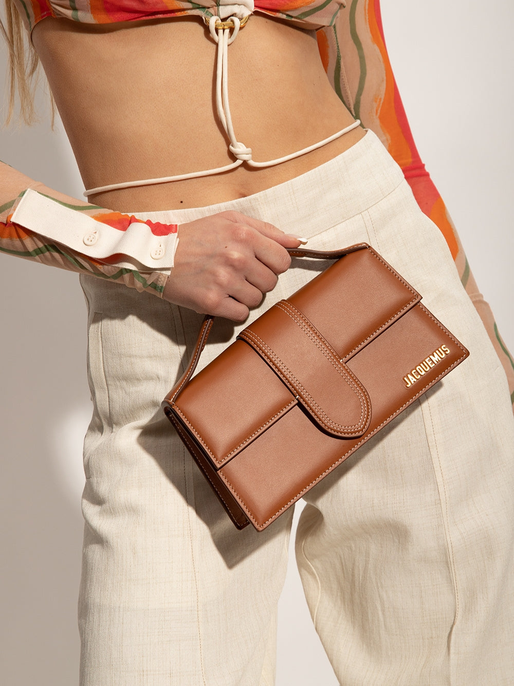 Exclusive Jacquemus Le Grand Bambino Handbag – Brown — Side View