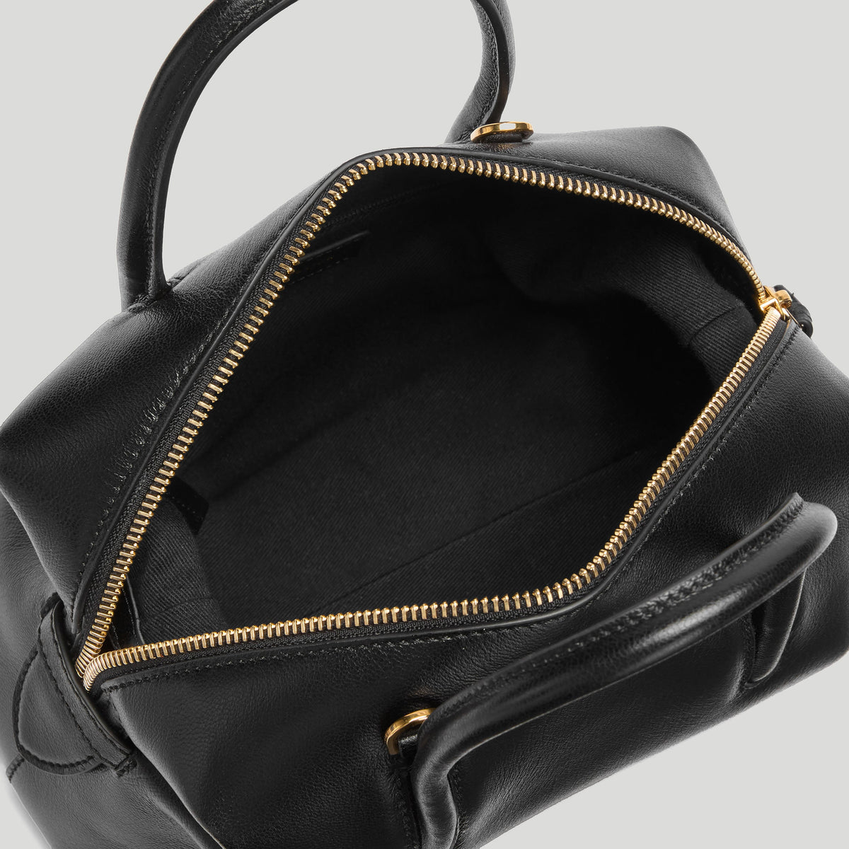 Exclusive The Small Stockholm — Small — Size black fine grain — Top View