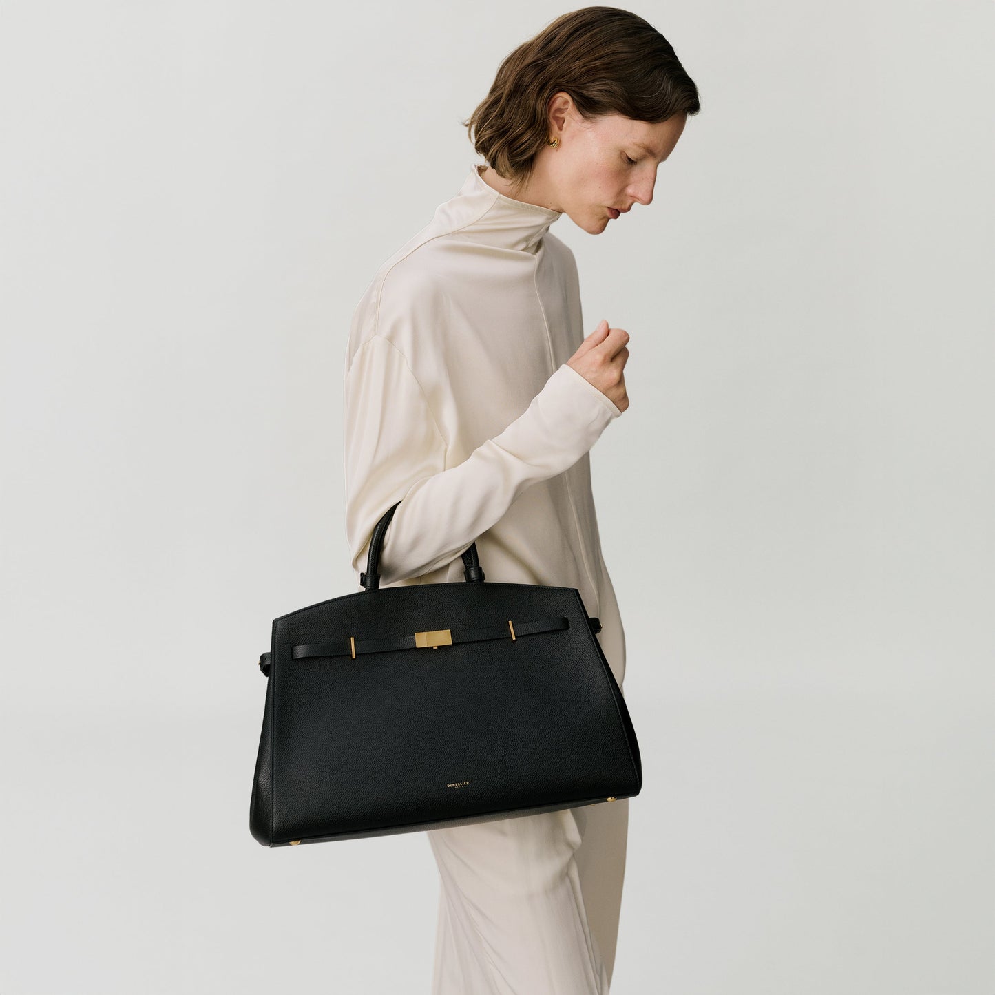 Exclusive The Hudson — One Size — Size natural raffia & black smooth — Lifestyle View