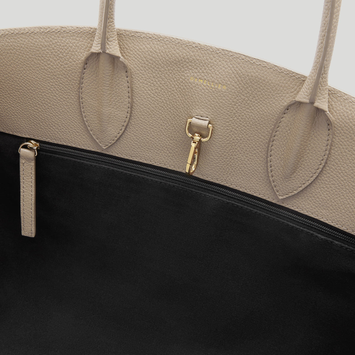 Exclusive The Hudson — One Size — Size light taupe small grain — Top View