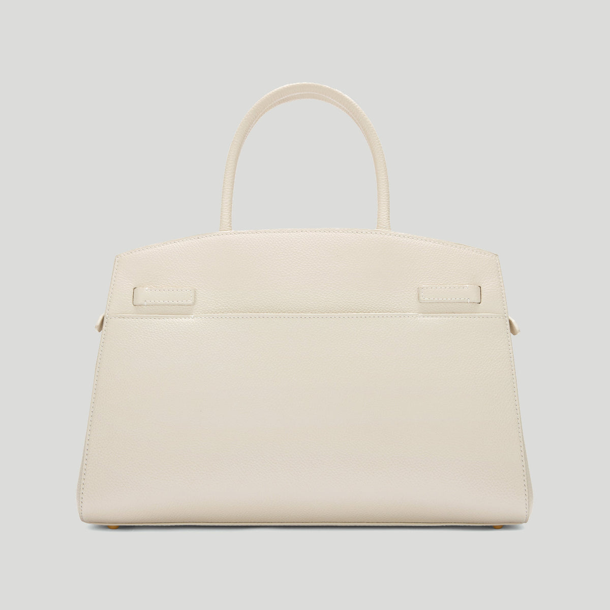 Exclusive The Midi Hudson — Midi — Size chalk small grain — Lifestyle View