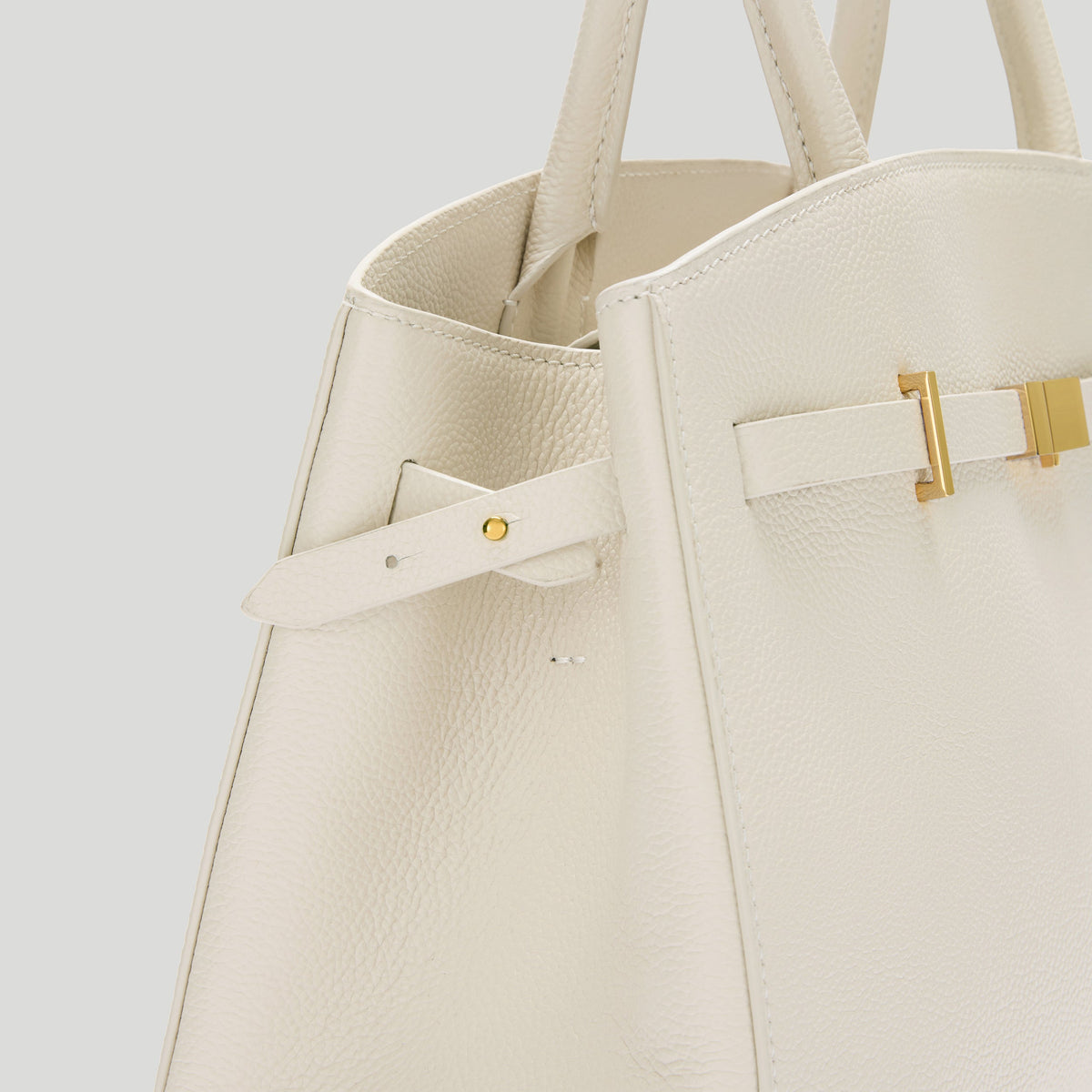 Exclusive The Midi Hudson — Midi — Size chalk small grain — Back View