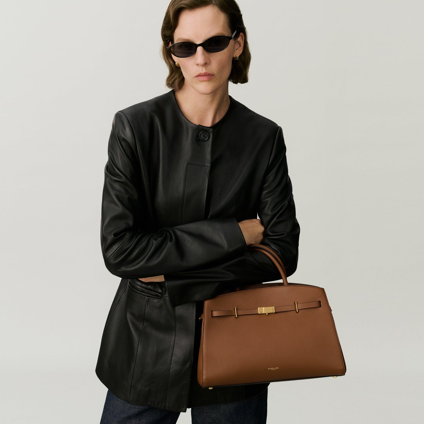 Exclusive The Midi Hudson — Midi — Size tan small grain — Alternate View 7