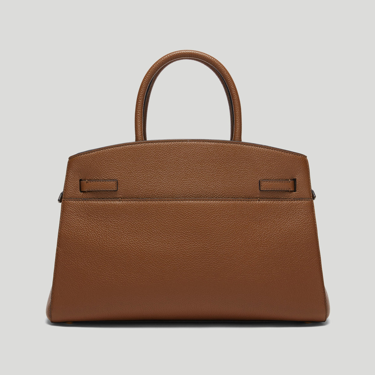 Exclusive The Midi Hudson — Midi — Size tan small grain — Lifestyle View