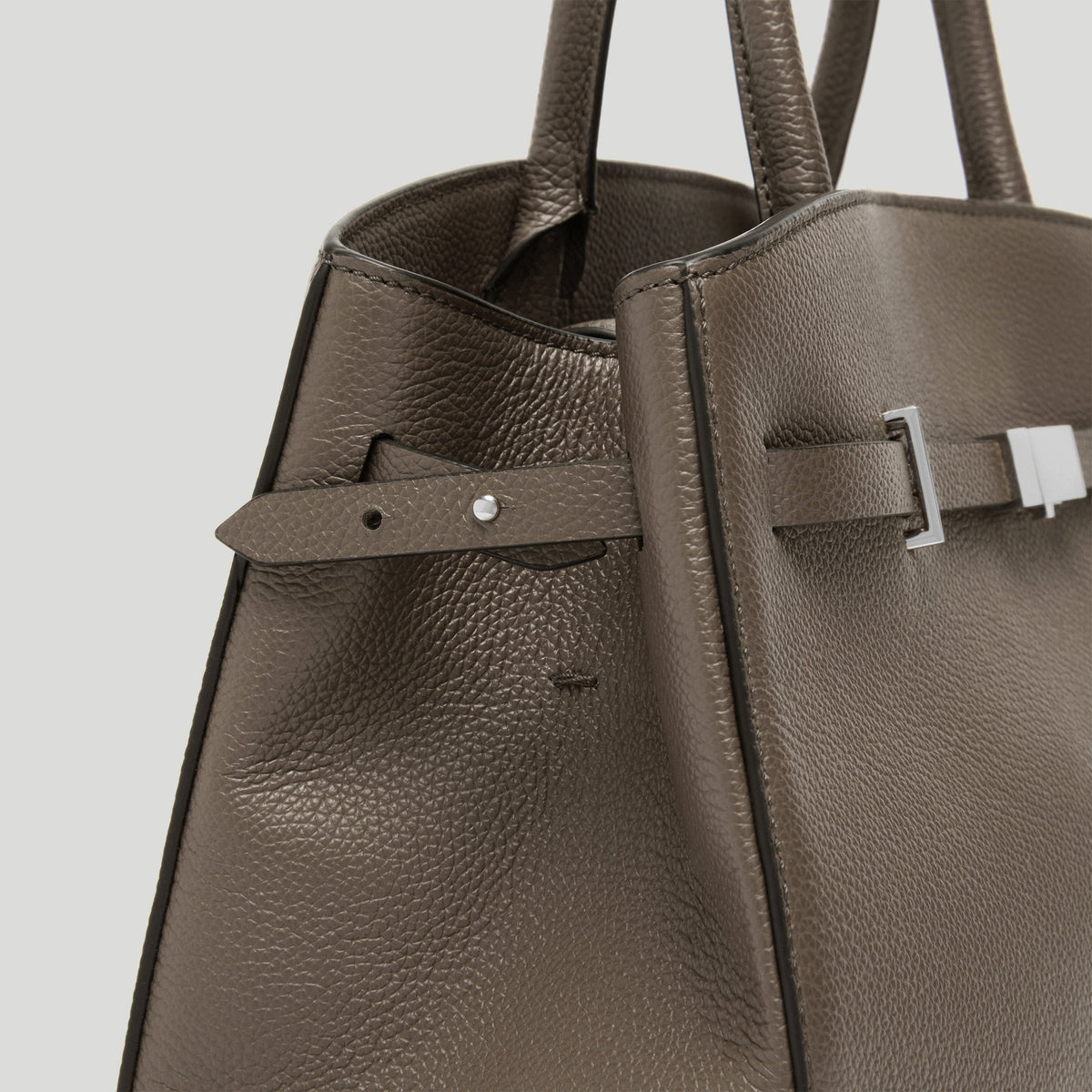 Exclusive The Midi Hudson — Midi — Size dark taupe small grain — Back View