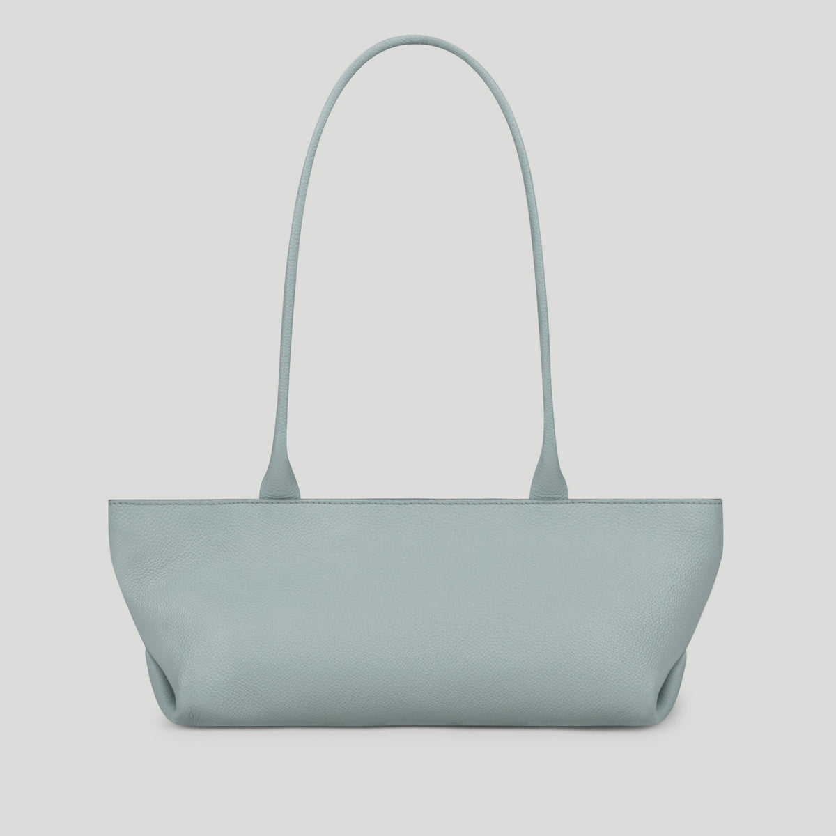 Exclusive The New York Shoulder — One Size — Size pacific blue small grain — Lifestyle View