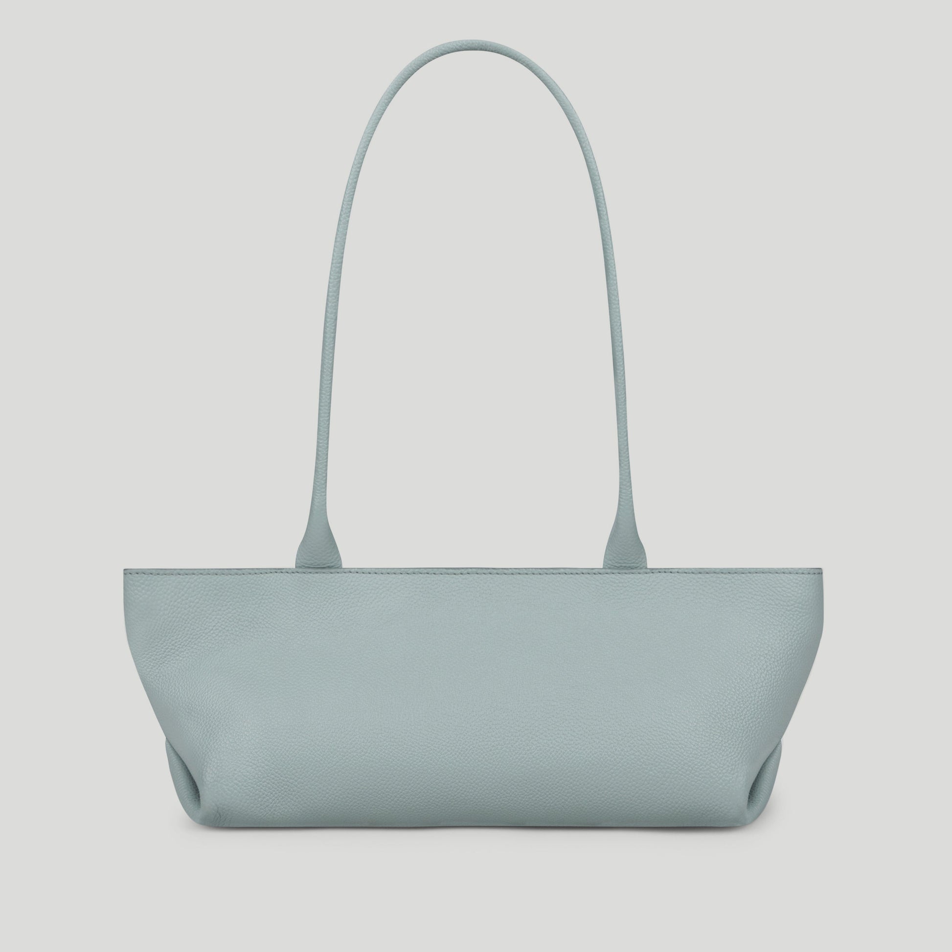 Exclusive The New York Shoulder — One Size — Size pacific blue small grain — Lifestyle View