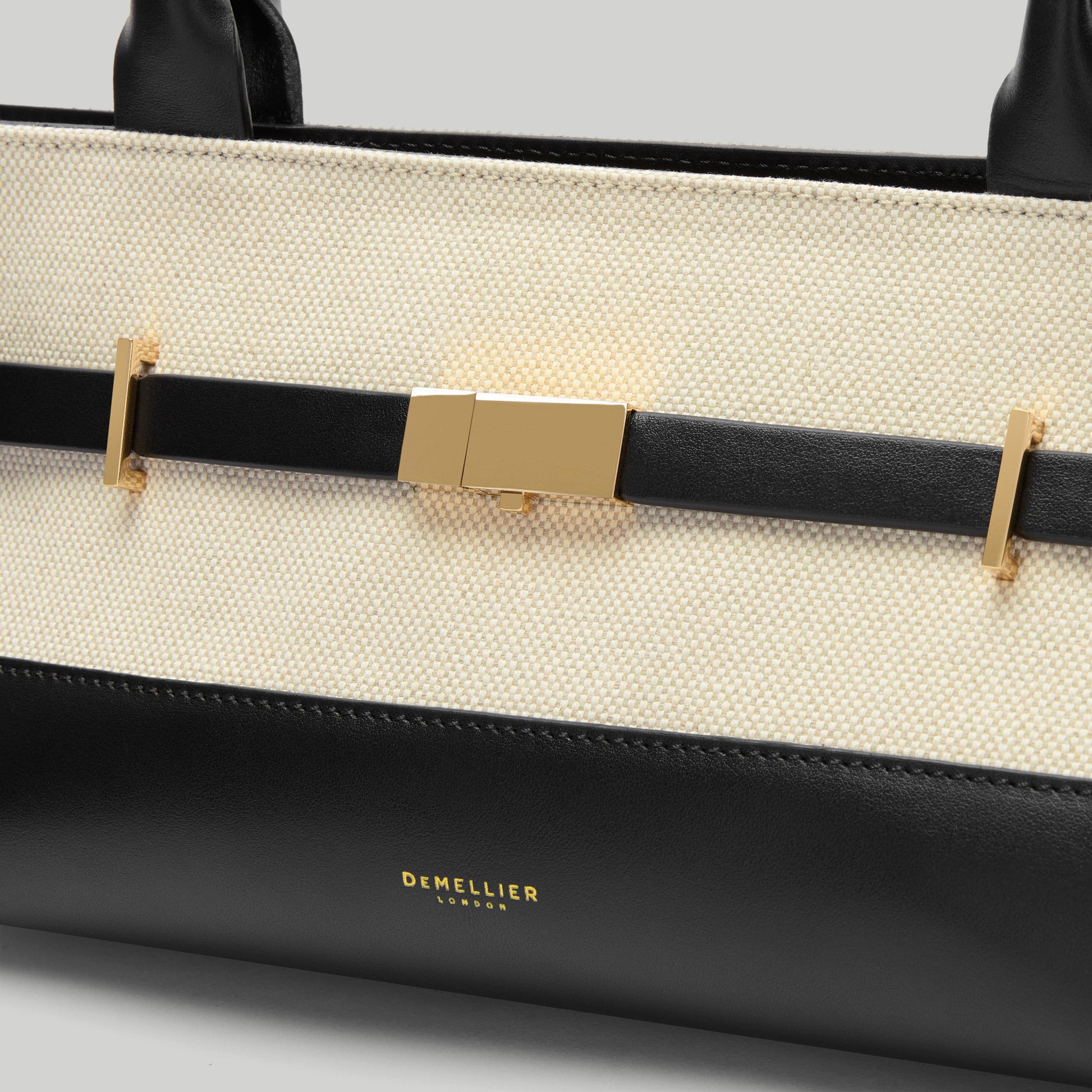 Exclusive The New York Shoulder — One Size — Size salt & pepper canvas black smooth — Side View