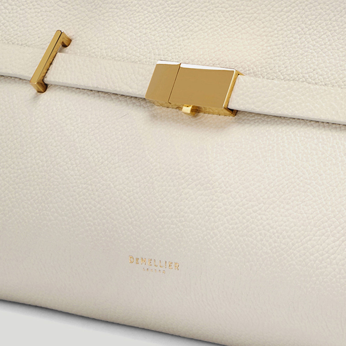 Exclusive The New York Shoulder — One Size — Size chalk small grain — Back View