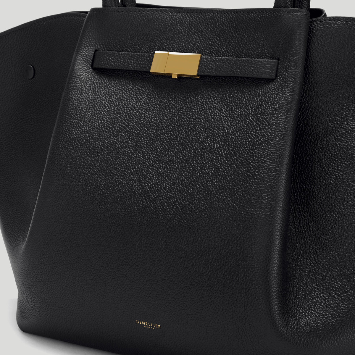 Exclusive The New York — One Size — Size black small grain — Back View