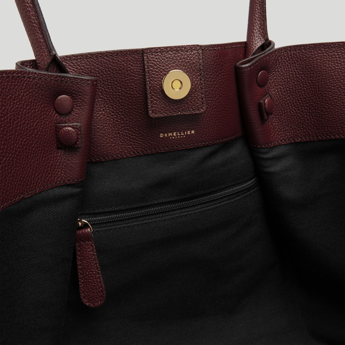 Exclusive The New York — One Size — Size burgundy small grain — Detail View