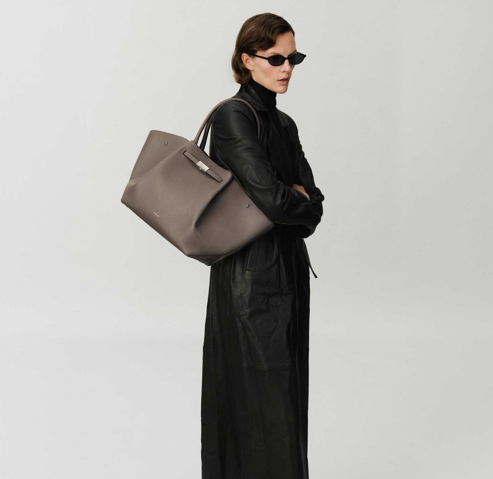 Exclusive The New York — One Size — Size dark taupe small grain — Alternate View 7