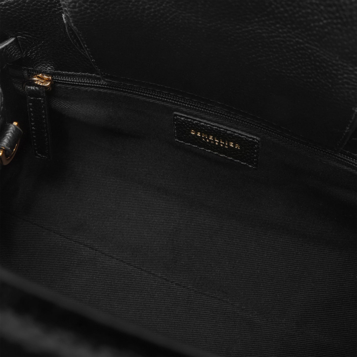 Exclusive The Small Hudson — Small — Size black small grain — Detail View