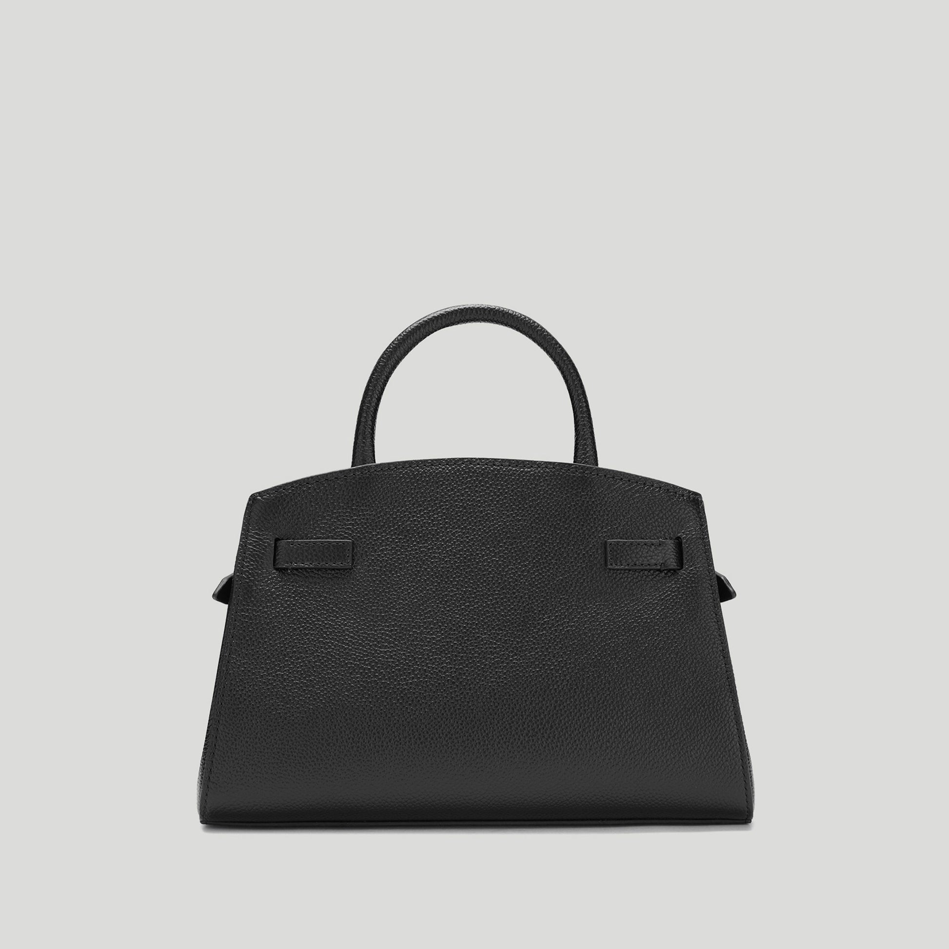 Exclusive The Small Hudson — Small — Size black small grain — Lifestyle View