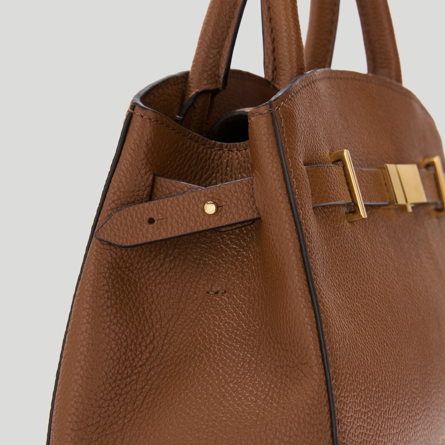 Exclusive The Small Hudson — Small — Size tan small grain — Back View