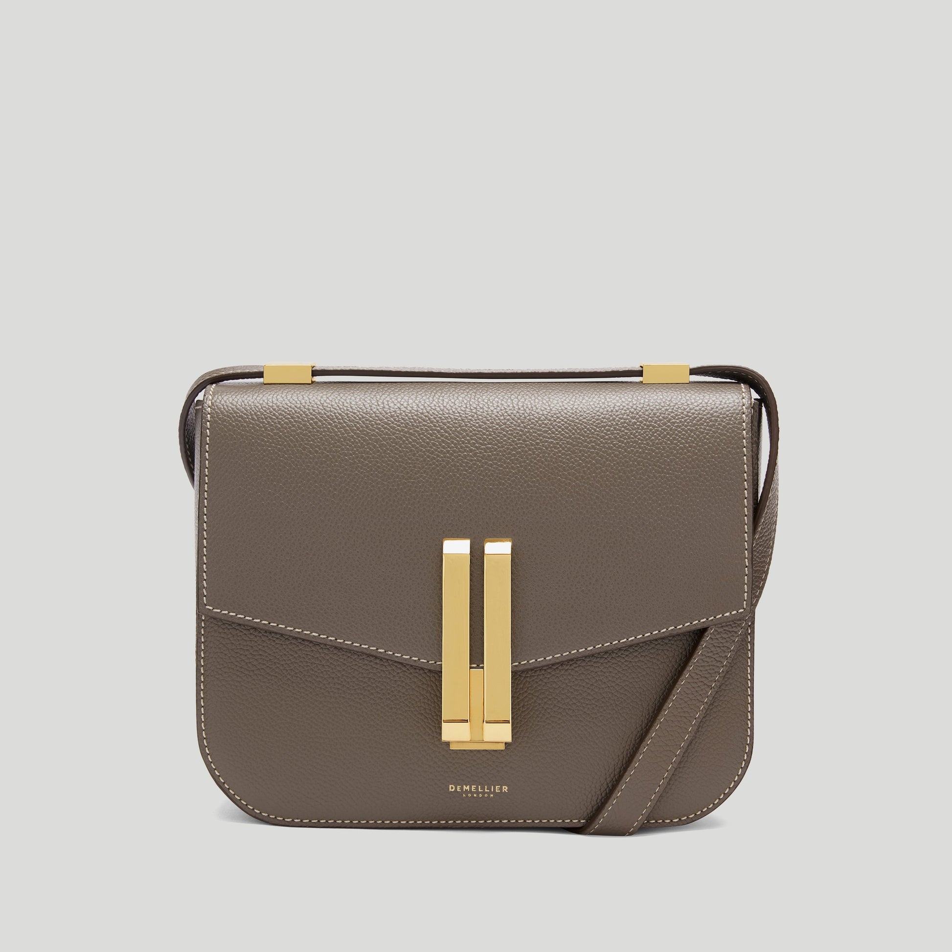 Exclusive The Vancouver — One Size — Size dark taupe small grain ecru stitching — Front View