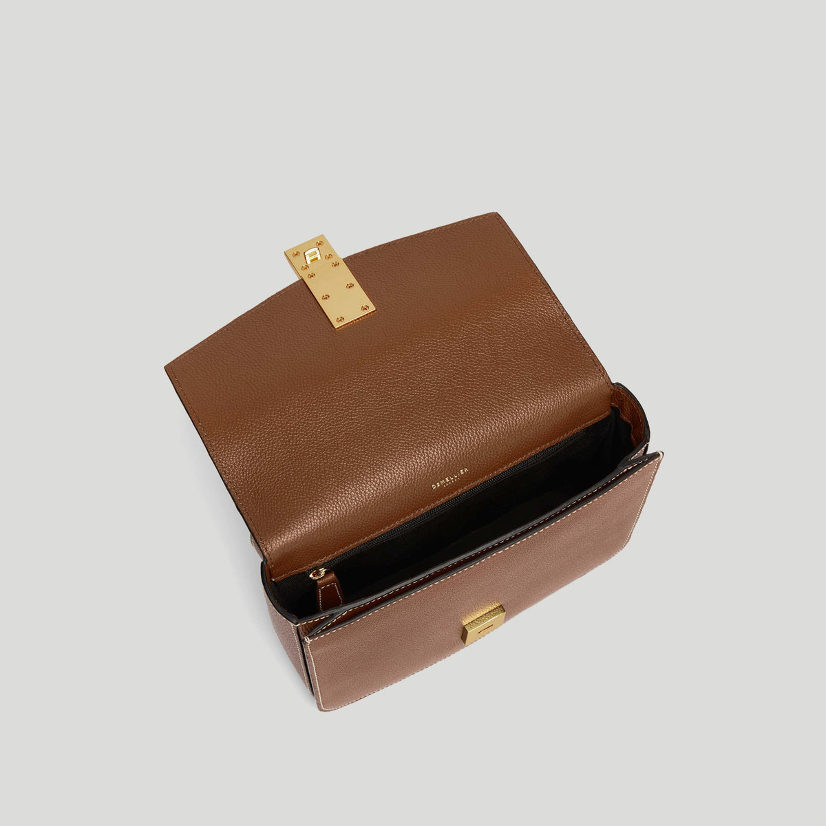 Exclusive The Vancouver — One Size — Size tan small grain ecru stitching — Top View