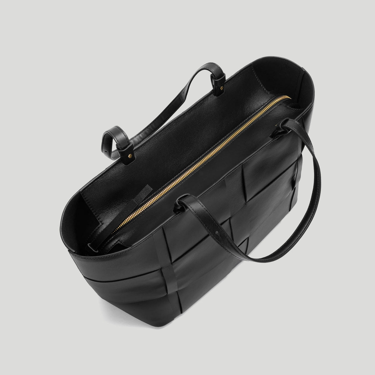 Exclusive The Florence — One Size — Size black fine grain — Top View
