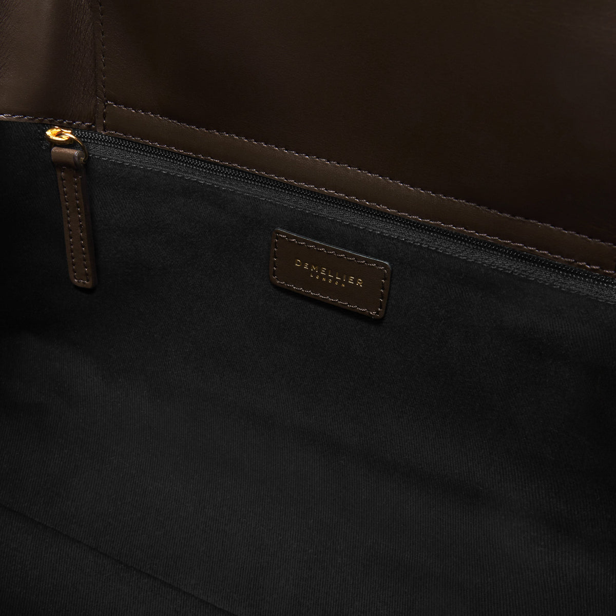 Exclusive The Midi Hudson — Midi — Size warm raffia & mocha smooth — Detail View
