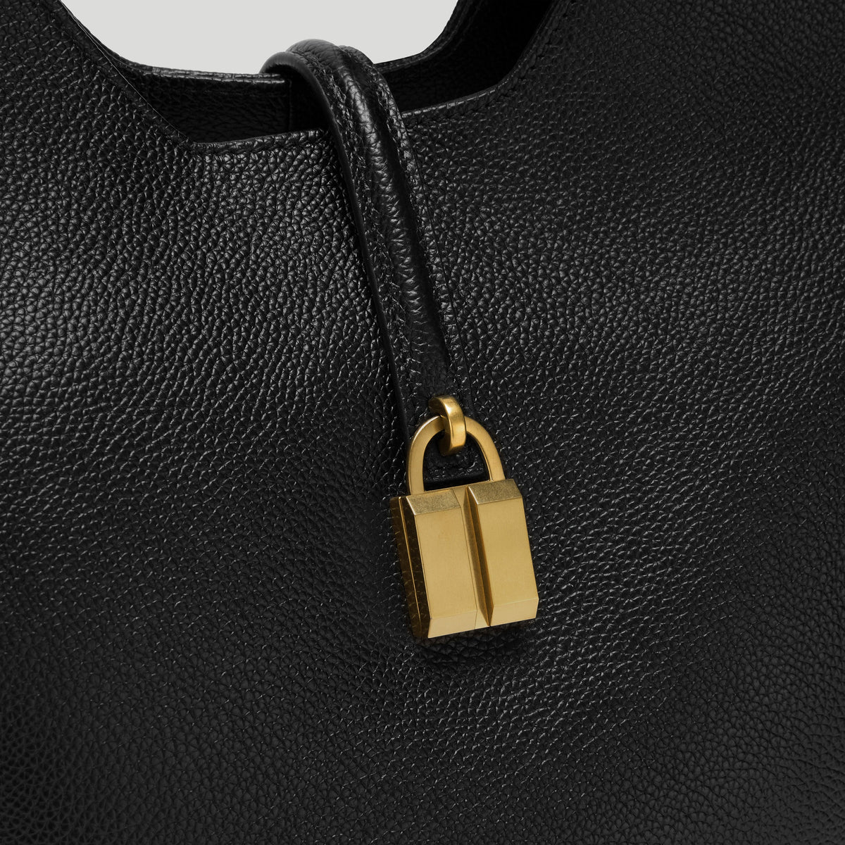 Exclusive The Siena Crossbody — One Size — Size black small grain — Side View