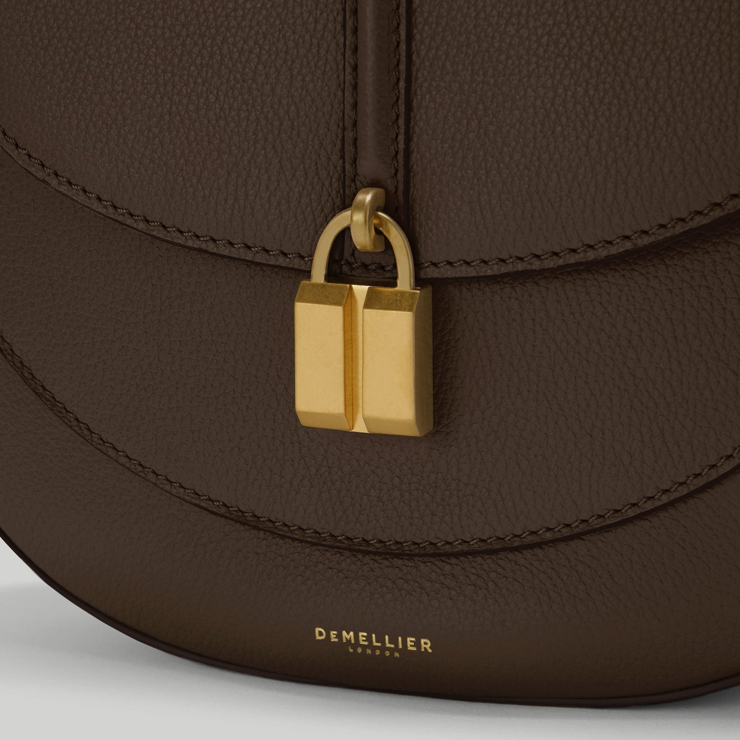 Exclusive The Siena Saddle — One Size — Size mocha small grain — Side View