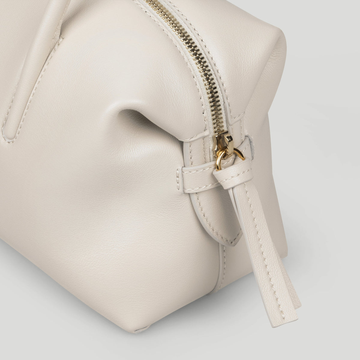 Exclusive The Small Stockholm — Small — Size chalk fine grain — Side View
