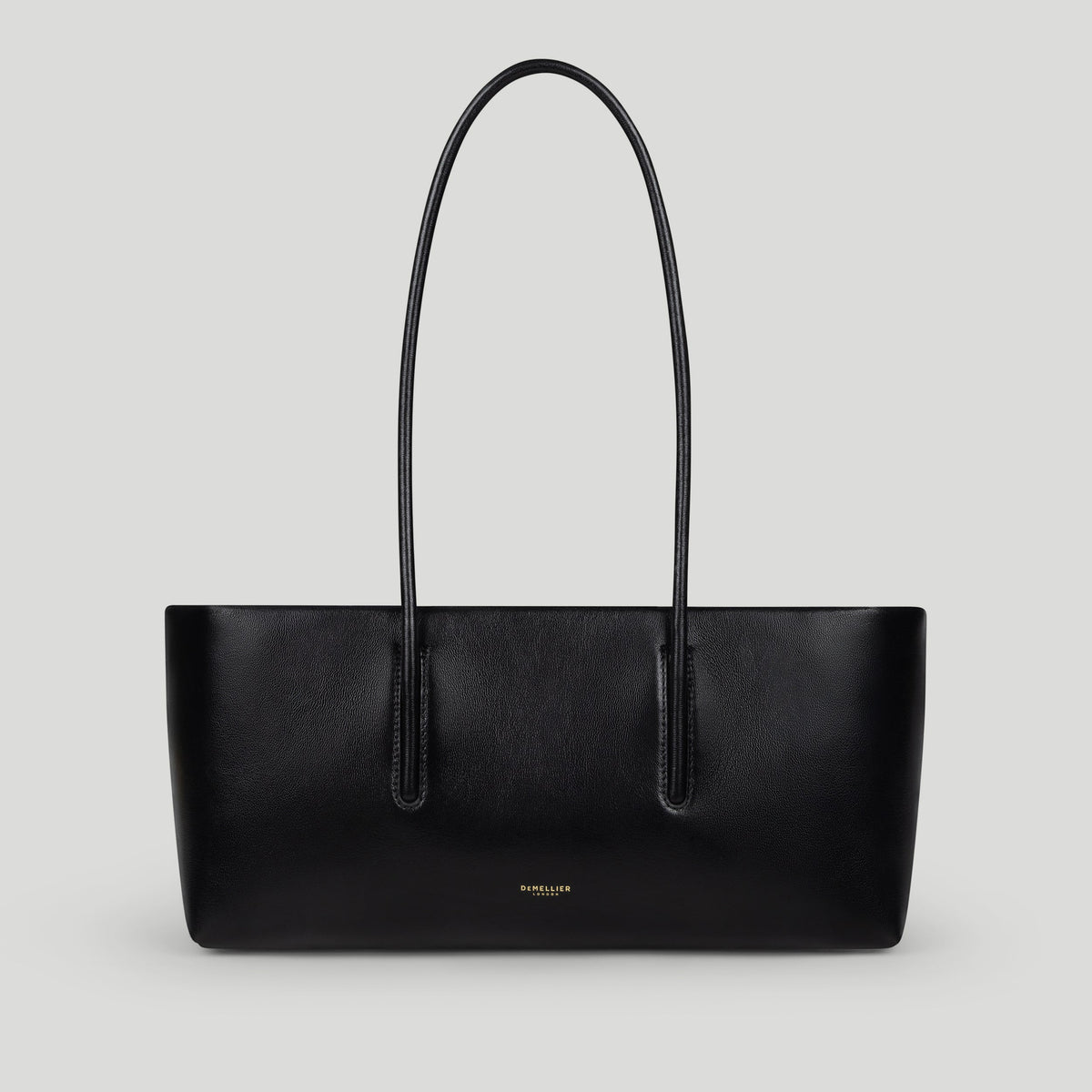 Exclusive The Stockholm Shoulder — One Size — Size black fine grain — Front View