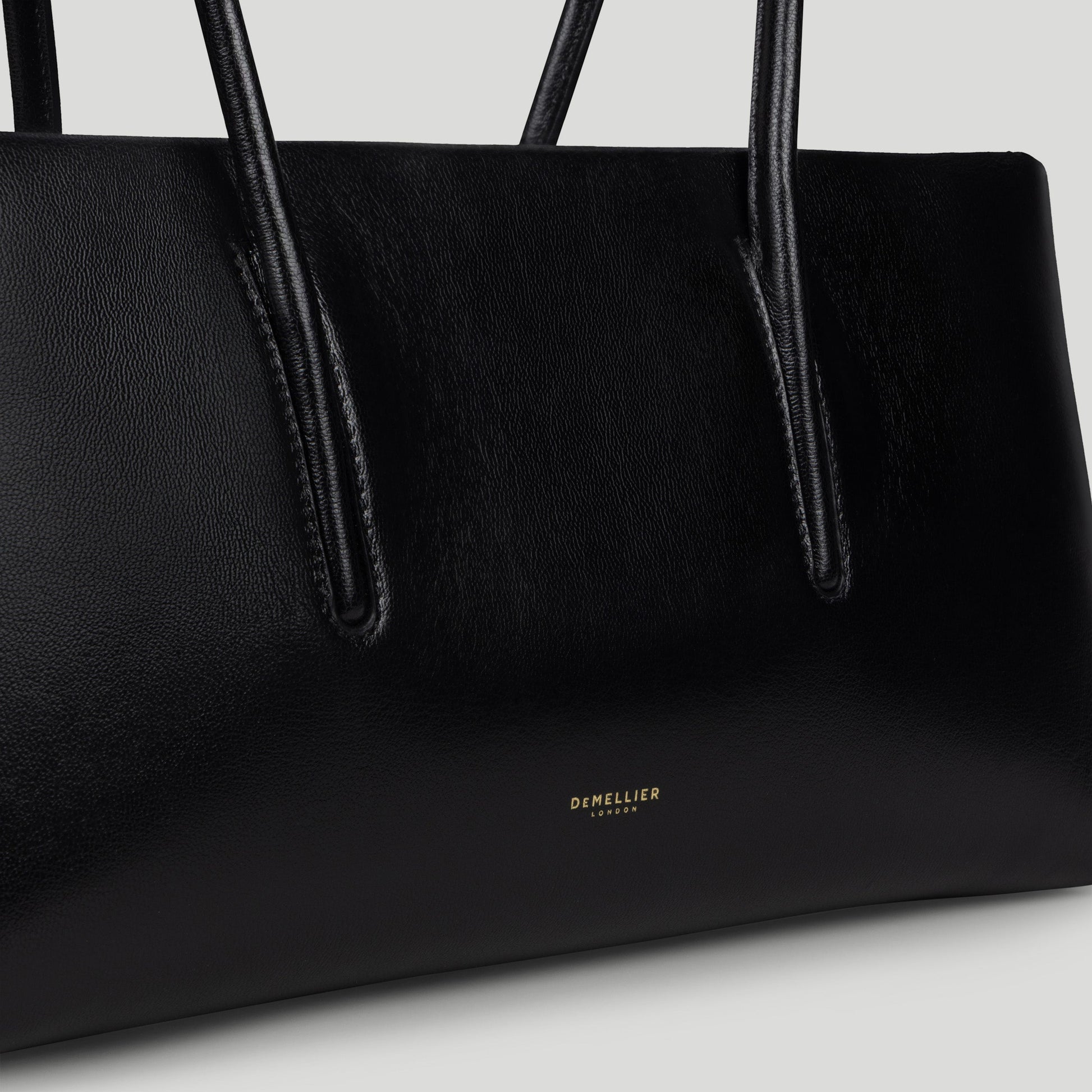 Exclusive The Stockholm Shoulder — One Size — Size black fine grain — Back View