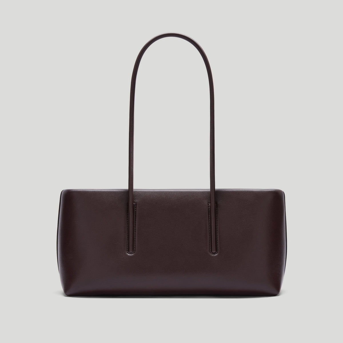 Exclusive The Stockholm Shoulder — One Size — Size bordeaux fine grain — Lifestyle View