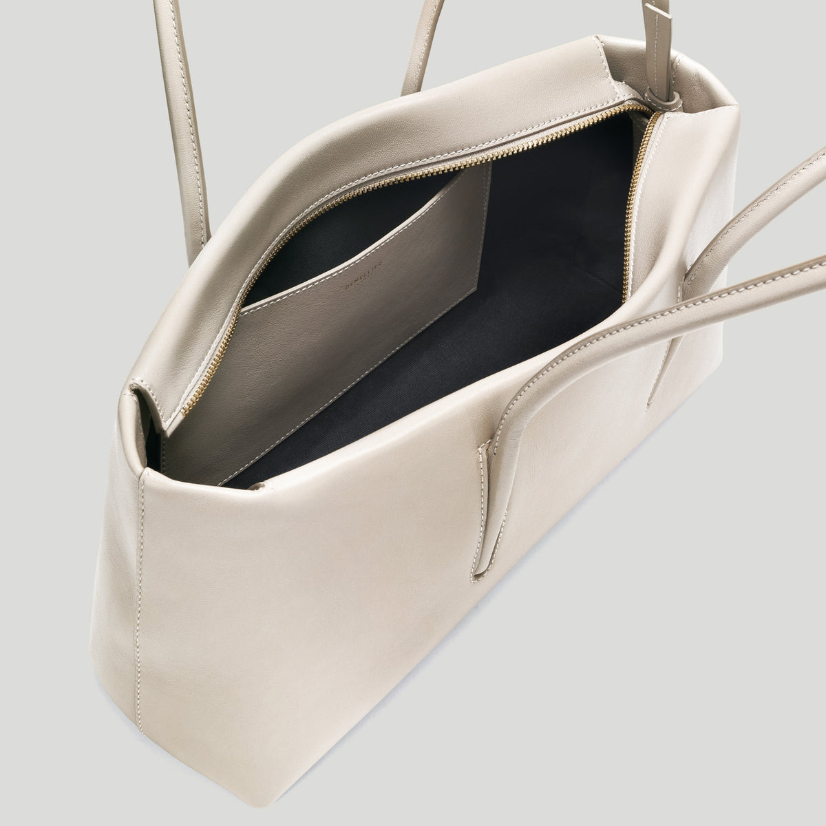 Exclusive The Stockholm Shoulder — One Size — Size chalk fine grain — Top View