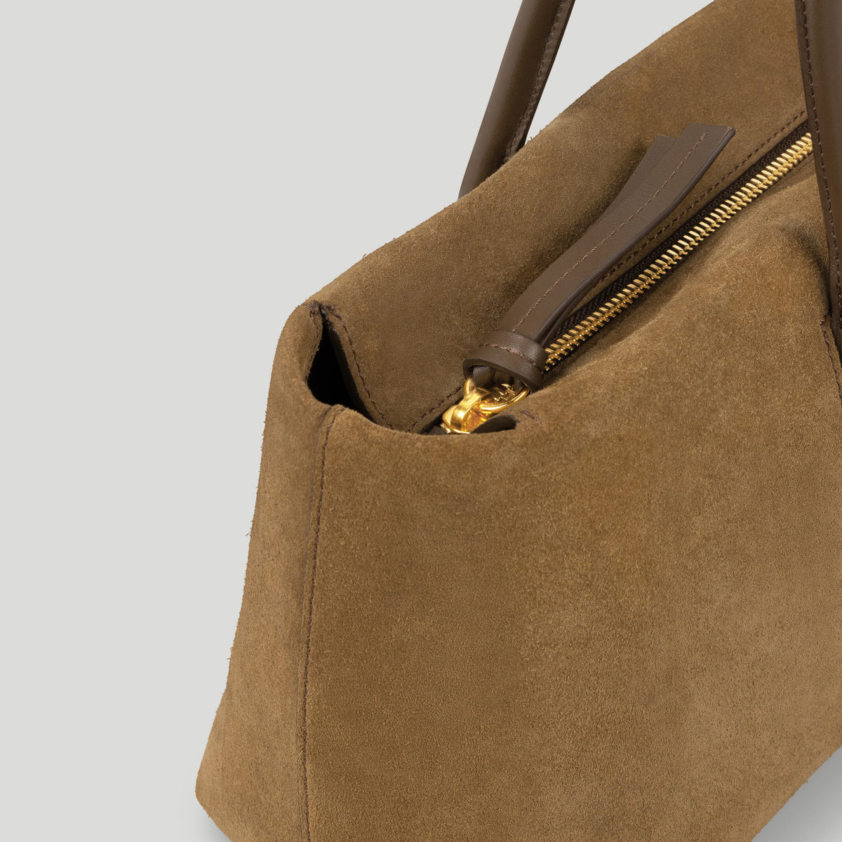 Exclusive The Stockholm Shoulder — One Size — Size tobacco suede — Top View