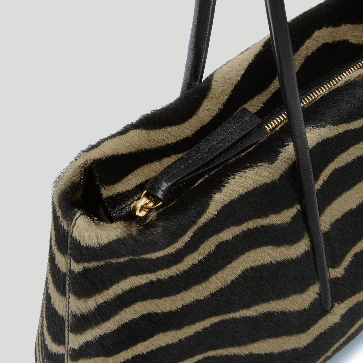 Exclusive The Stockholm Shoulder — One Size — Size zebra-effect hair calf — Detail View