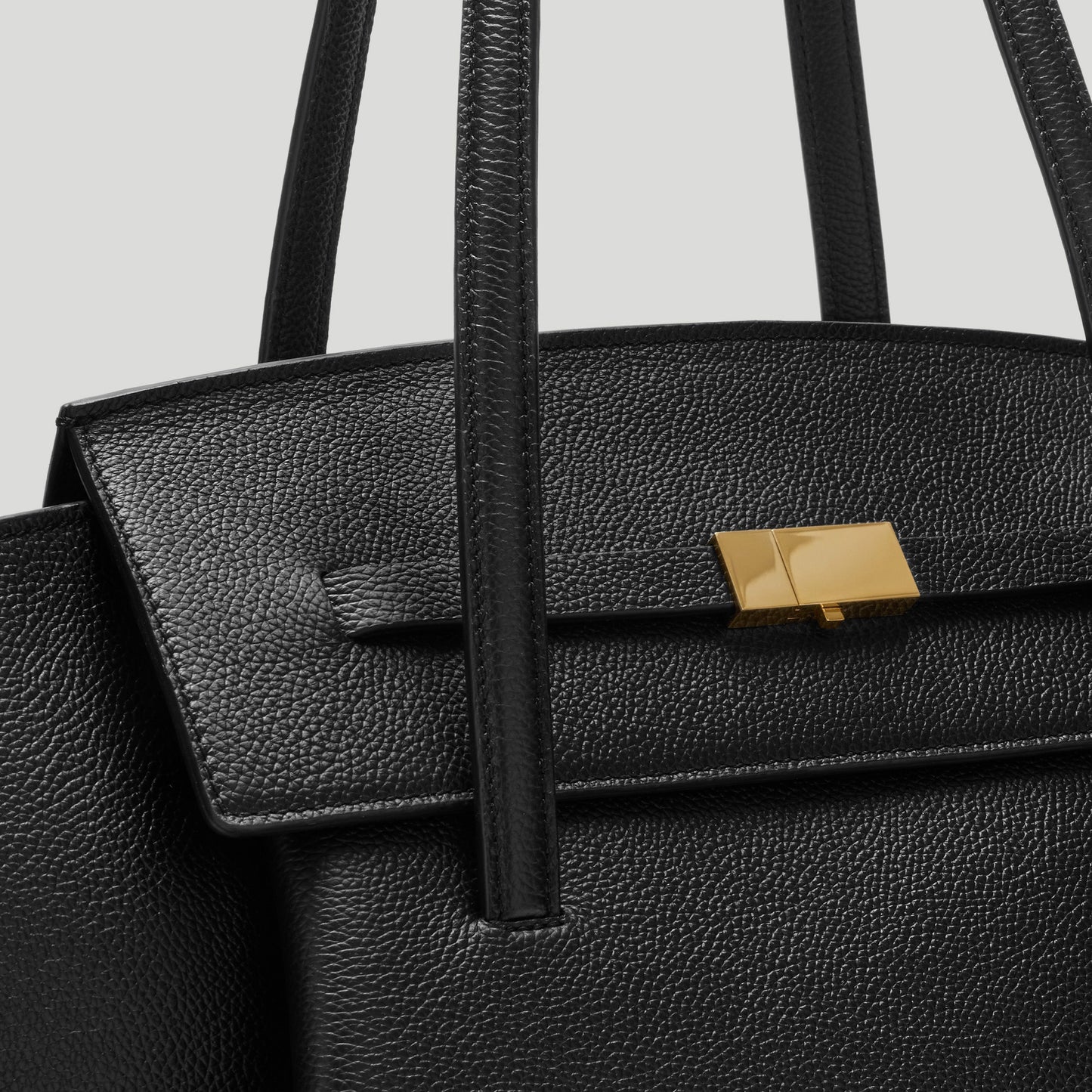 Exclusive The Brooklyn — One Size — Size black small grain — Back View