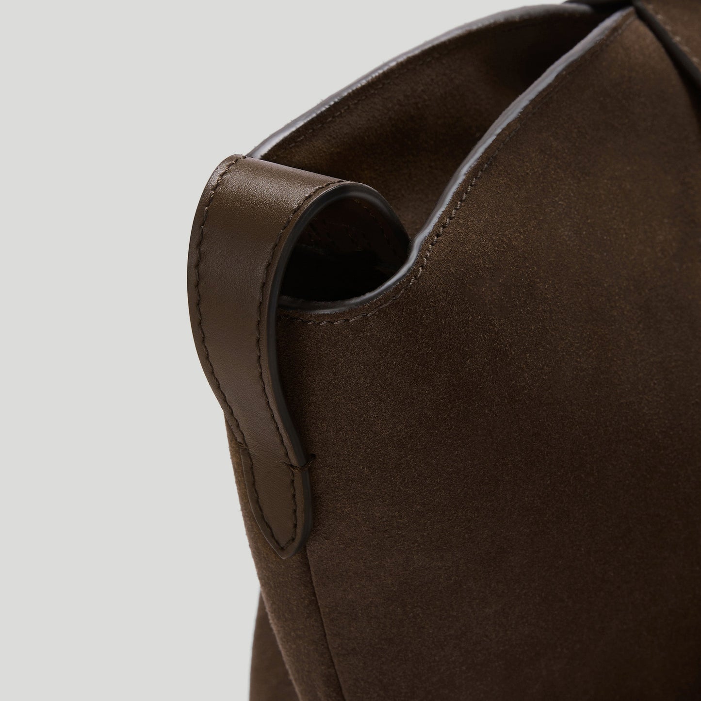 Exclusive The Brooklyn — One Size — Size mocha suede — Top View