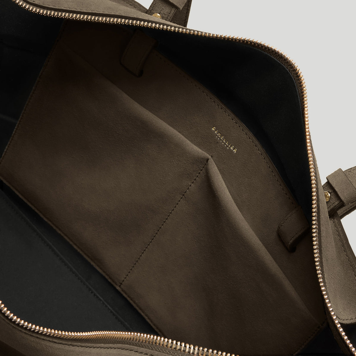 Exclusive The Florence — One Size — Size hazel suede — Detail View