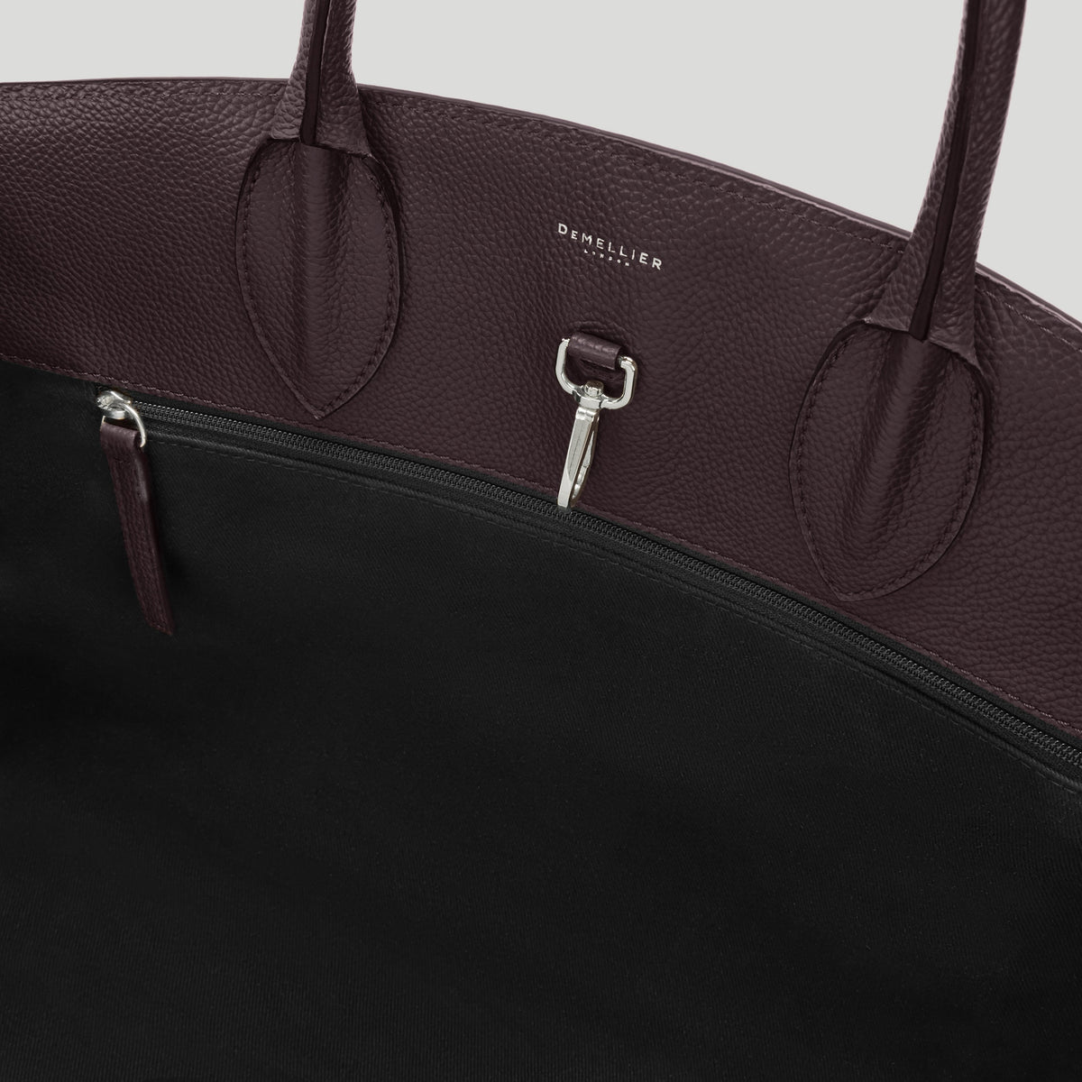 Exclusive The Hudson — One Size — Size bordeaux small grain — Top View