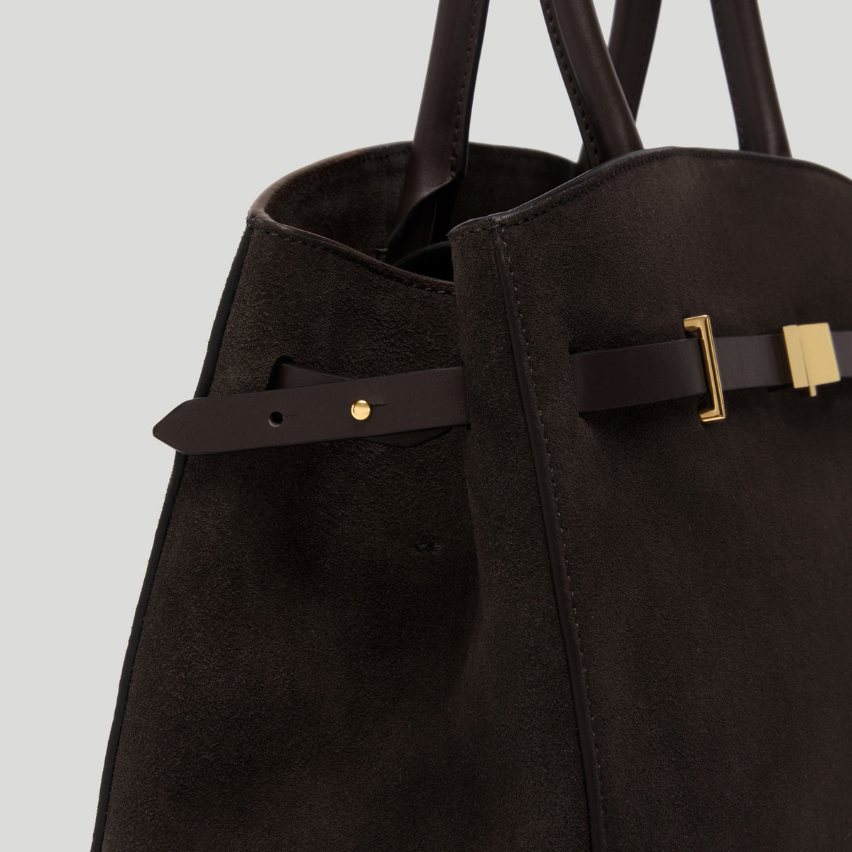Exclusive The Midi Hudson — Midi — Size dark chocolate suede — Side View