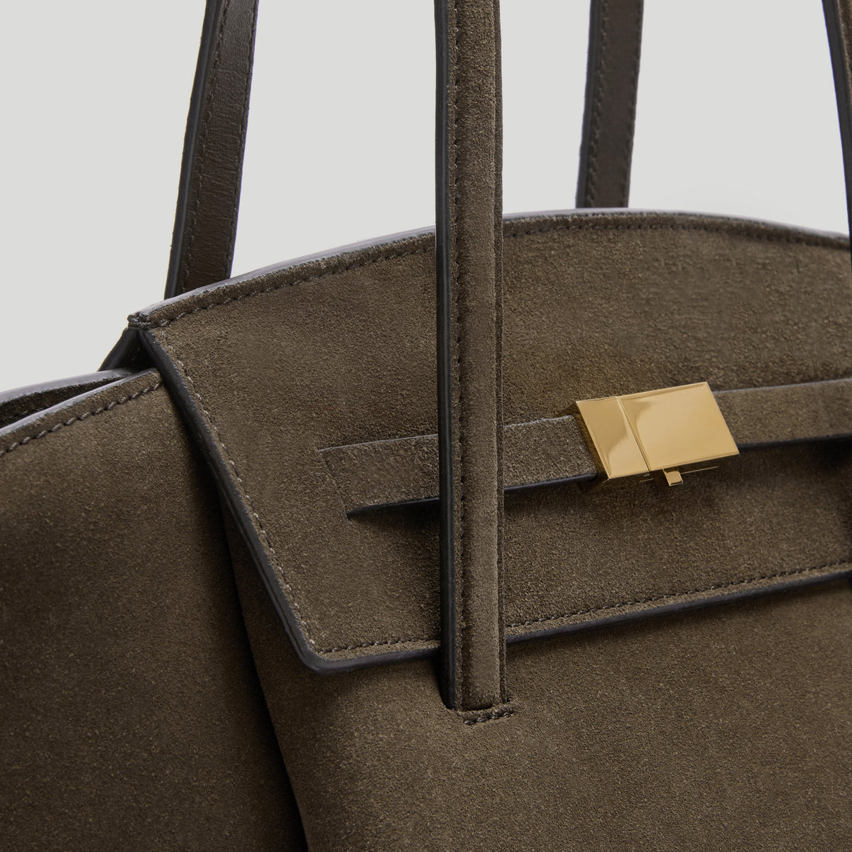 Exclusive The Midi Brooklyn — Midi — Size hazel suede — Side View