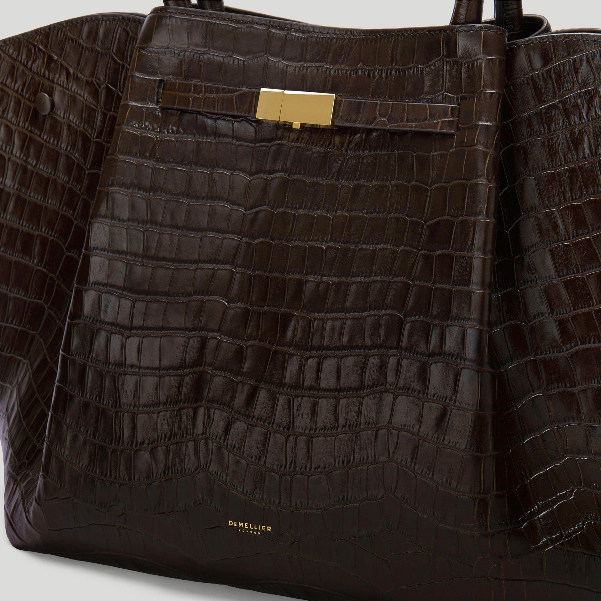 Exclusive The New York — One Size — Size dark chocolate croc-effect — Back View