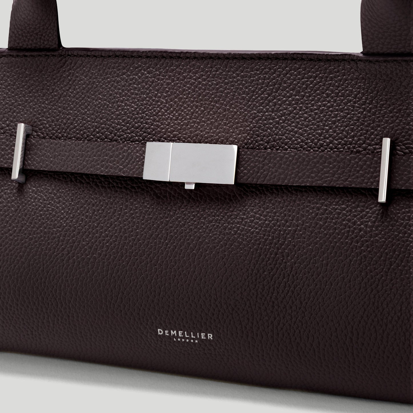 Exclusive The New York Shoulder — One Size — Size bordeaux small grain — Side View