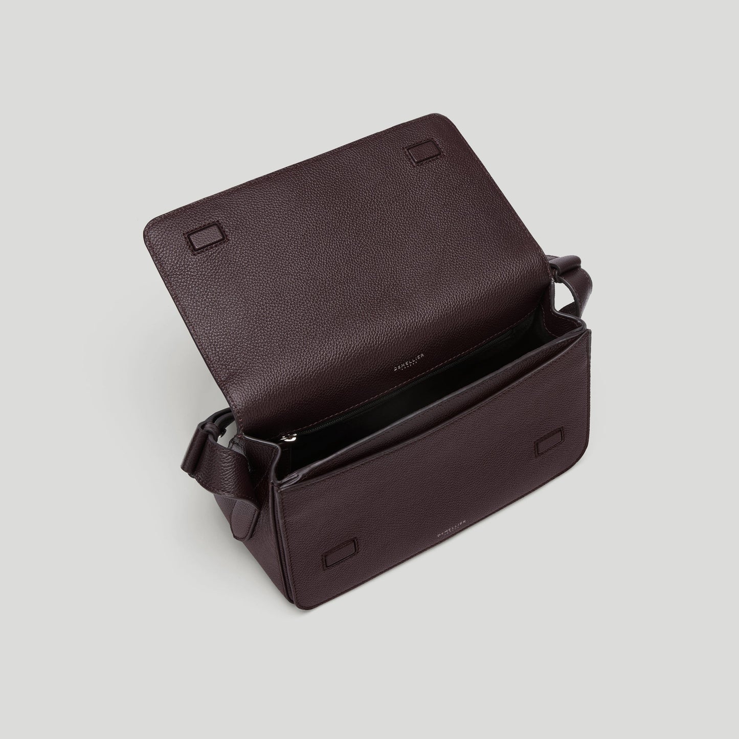 Exclusive The New York Crossbody — One Size — Size bordeaux small grain — Back View