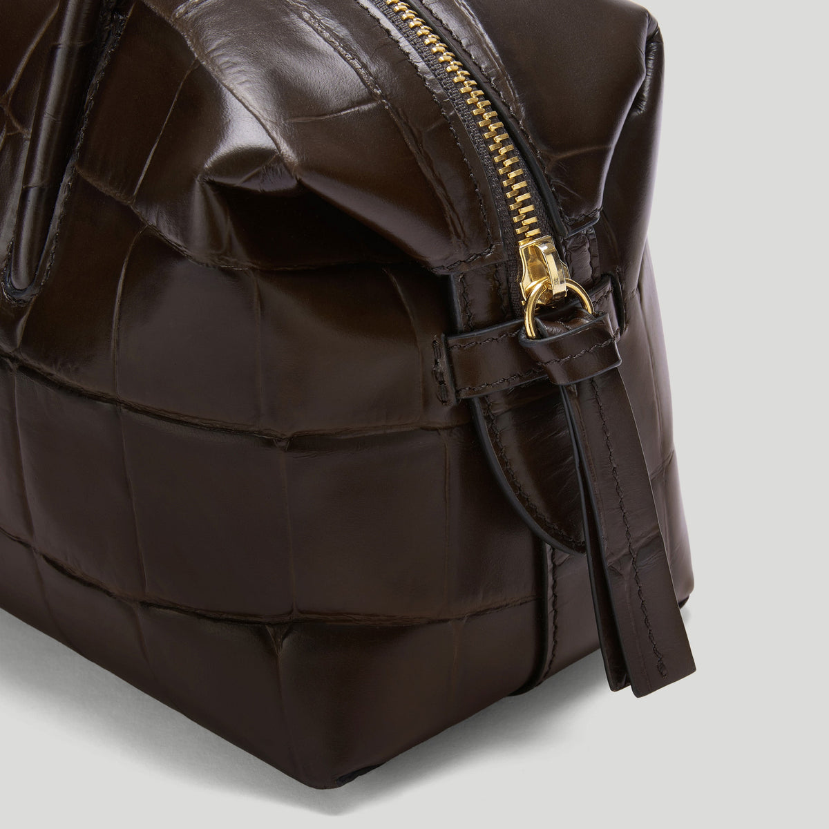 Exclusive The Small Stockholm — Small — Size dark chocolate large croc-effect — Back View