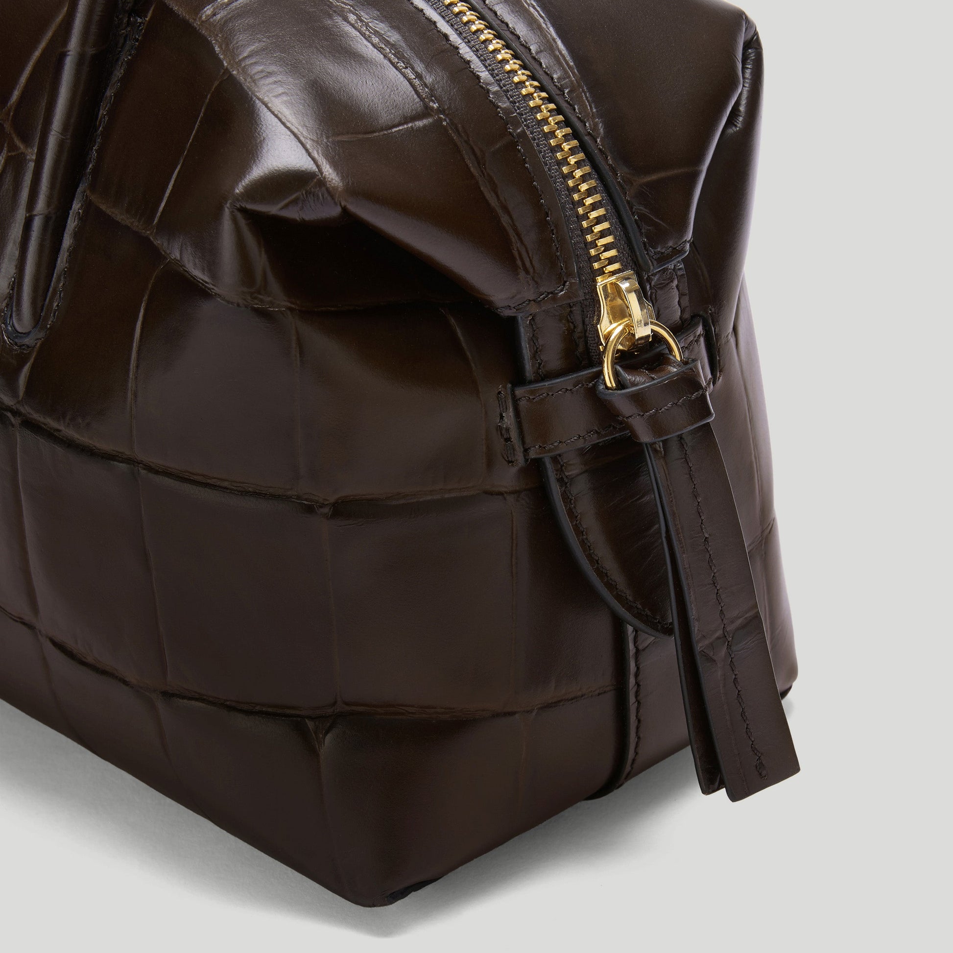 Exclusive The Small Stockholm — Small — Size dark chocolate large croc-effect — Back View