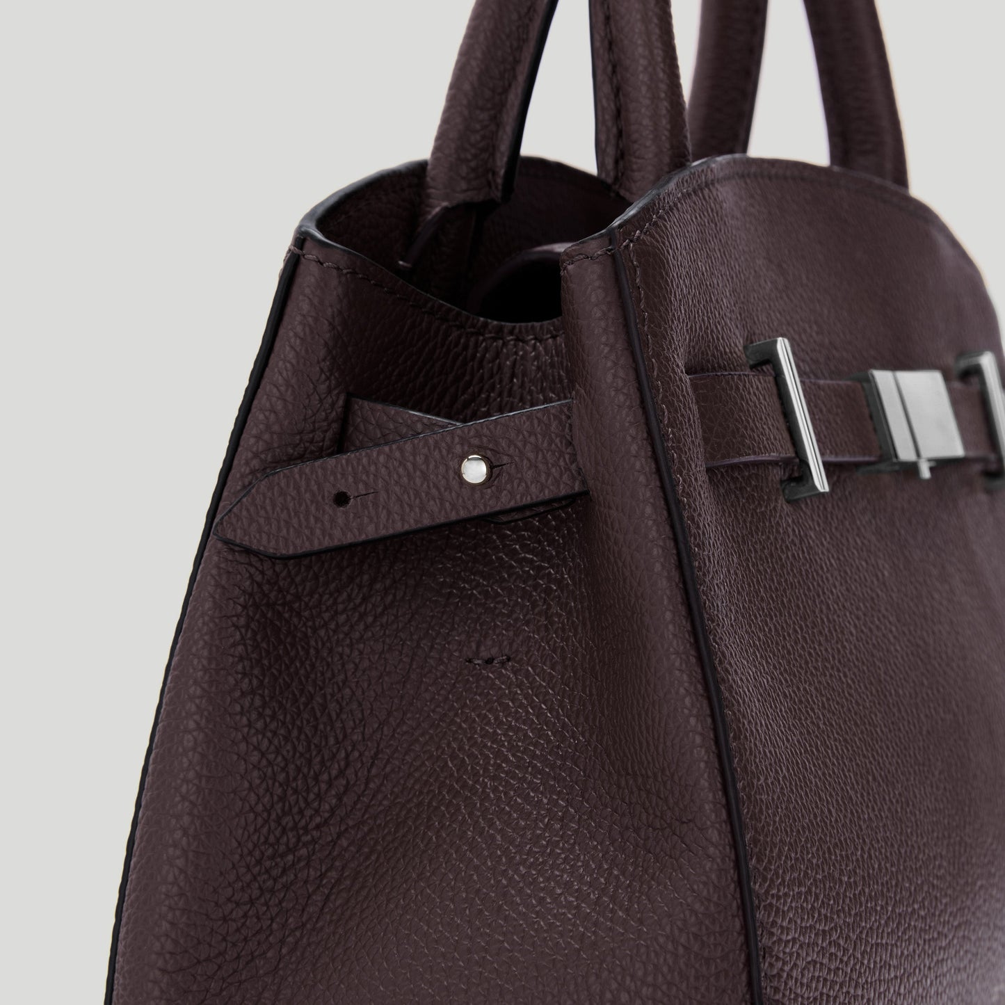Exclusive The Small Hudson — Small — Size bordeaux small grain — Side View